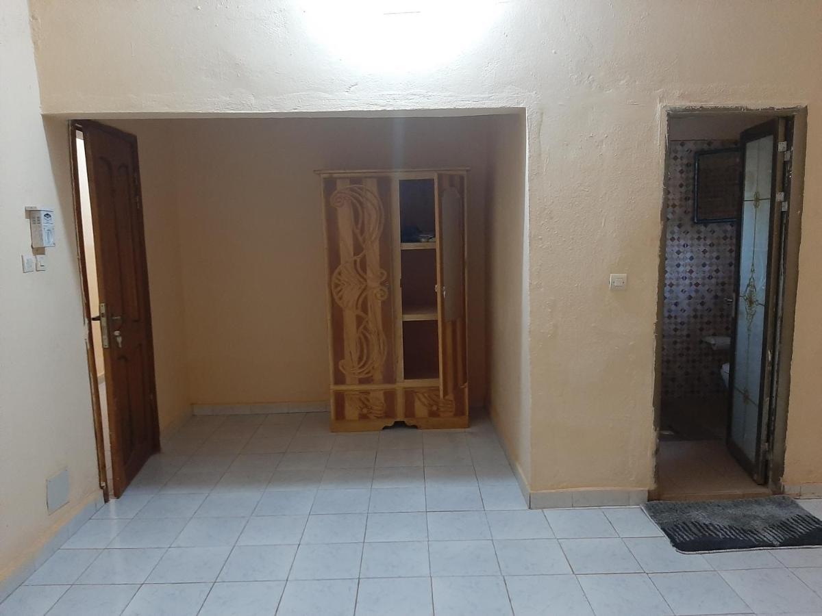 Villa Chambre B climatisée douche Cuisine salon Bamako Exterior foto